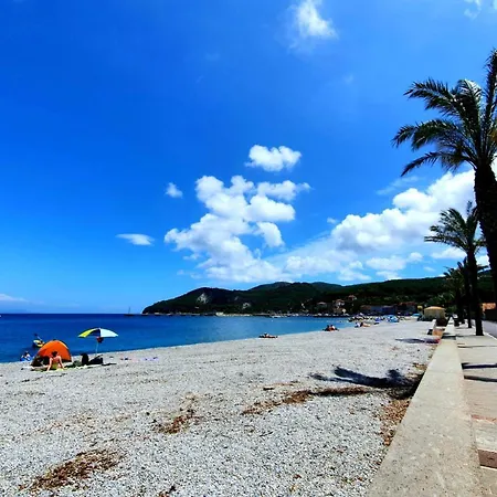 Lägenhet La Pergola Al 15 *